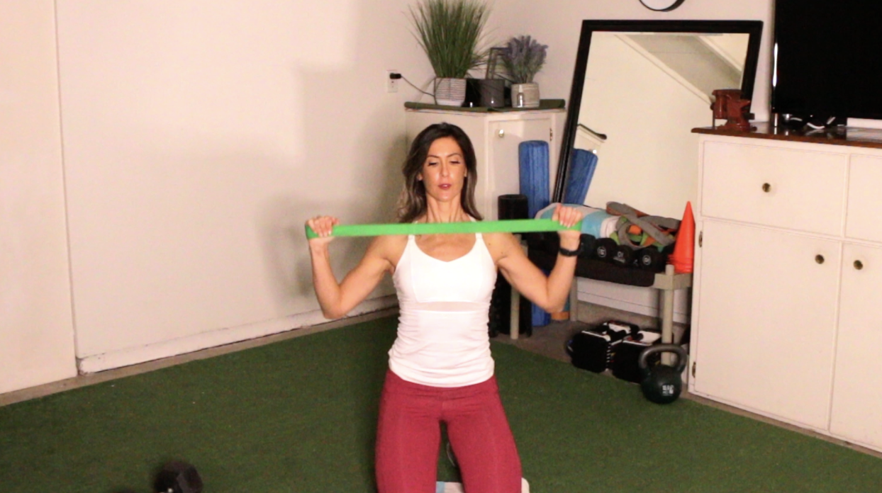 Best Substitutes for the Cable Machine [12 Most Popular Exercises